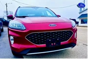$21500 : Ford Escape 2020 AWD Titaniu thumbnail