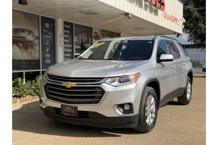 $16999 : 2019 Traverse LT Cloth image 6