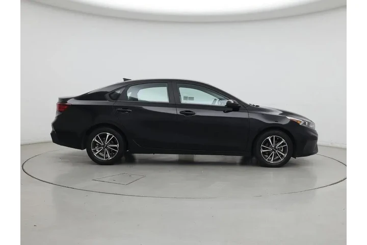 $18998 : Kia Forte 2023 LXS 4dr Sedan image 7
