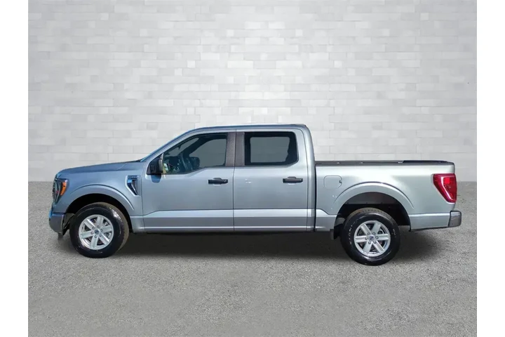 $31368 : Ford F-150 2023 4x2 XLT 4dr image 7