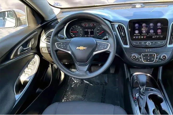 $19991 : Chevrolet Malibu 2024 LT 4dr image 8