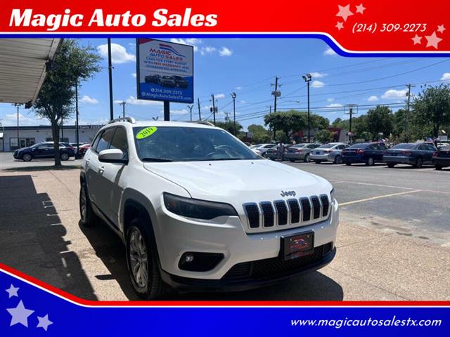 $18499 : 2019 Cherokee Latitude image 2