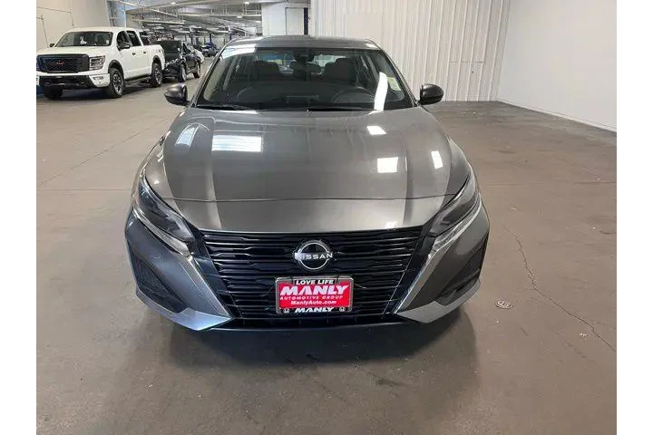 $18438 : Nissan Altima 2024 2.5 SV 4d image 8