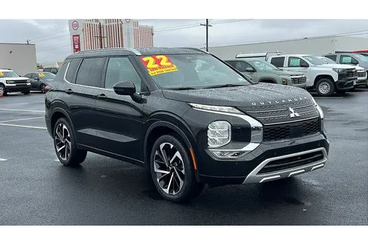 $28984 : Mitsubishi Outlander 2022 AW image 3