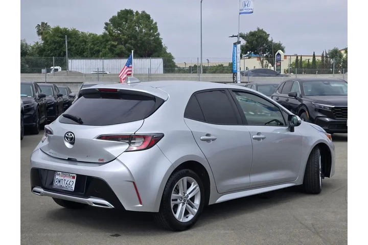 $22888 : Toyota Corolla Hatchback 201 image 7