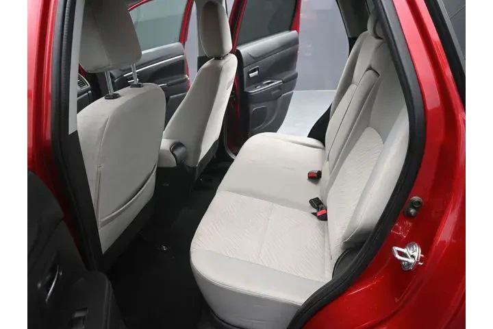 $3995 : Mitsubishi Outlander Sport 2 image 6