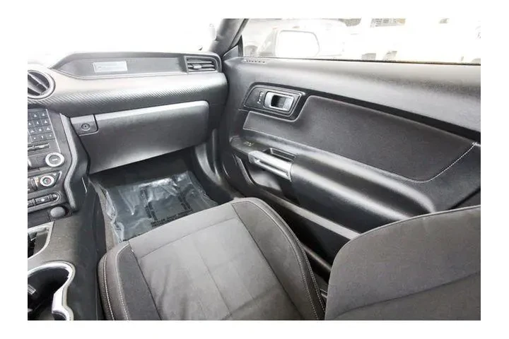 $15900 : Ford Mustang 2018 EcoBoost 2 image 9
