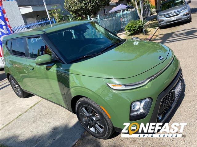 KIA SOUL image 1