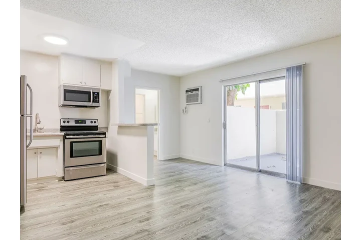 $1000 : Hermoso apartamento en renta. image 3