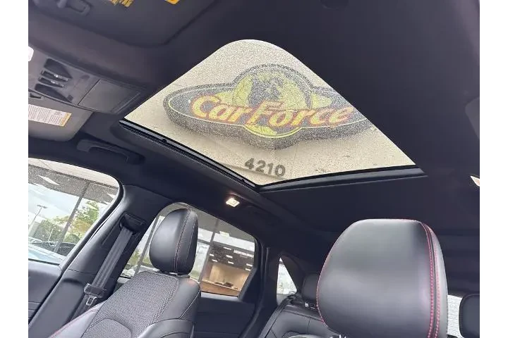 $25000 : Ford Escape 2024 AWD ST-Line image 2