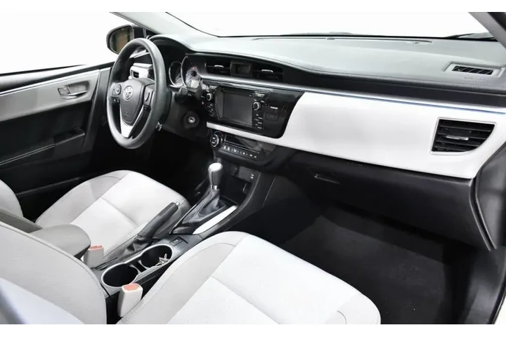 $118000 : TOYOTA COROLLA 2016 ** image 2