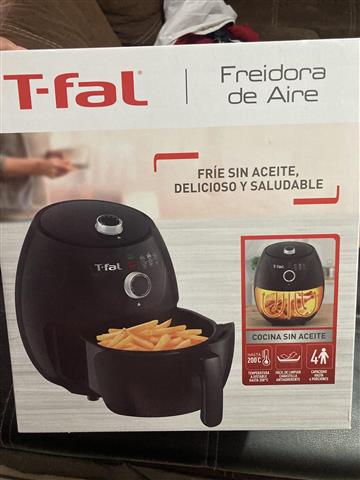 $2500 : Freidora de Aire T-fal image 1