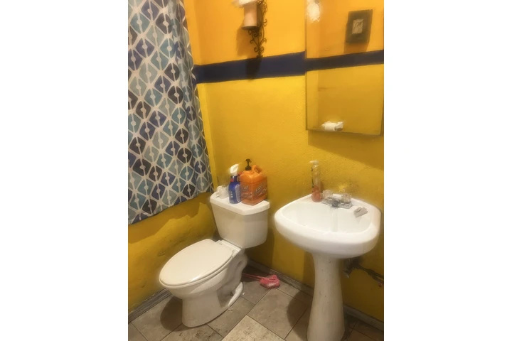 $3500 : Local de renta image 2