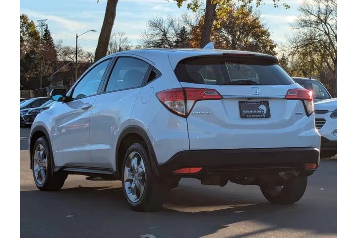 $15982 : 2021 HR-V LX image 7