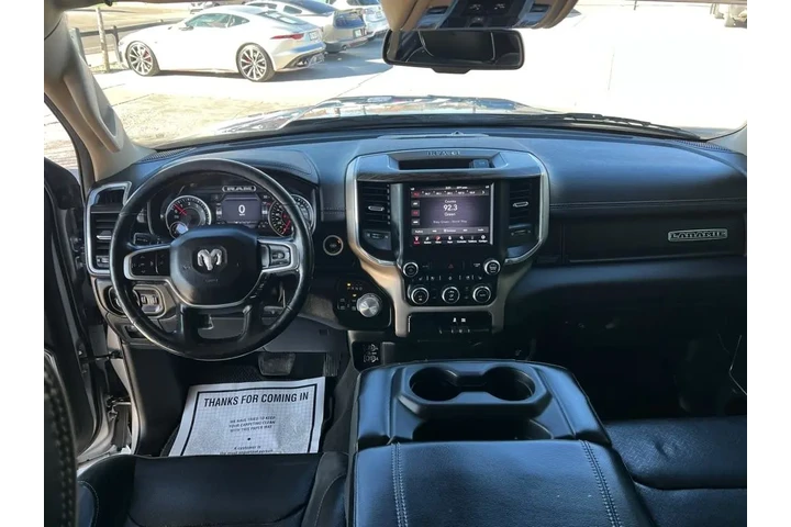 2019 RAM 1500 Laramie Crew Ca image 8