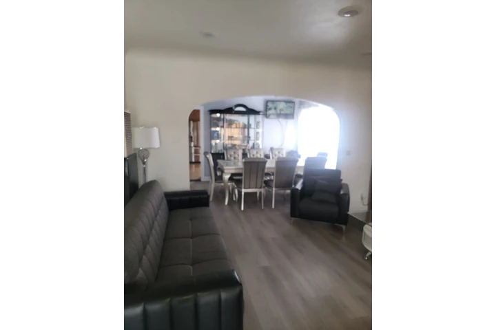 $3300 : Se Renta casa para una familia image 8