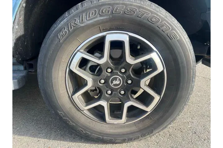 $35988 : Ford Bronco 2022 4x4 Base 4d image 5