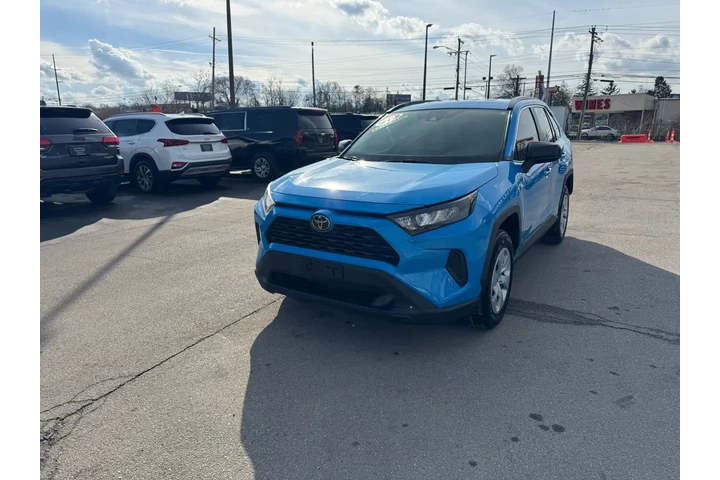 $15980 : 2019 RAV4 LE AWD (Natl) image 6