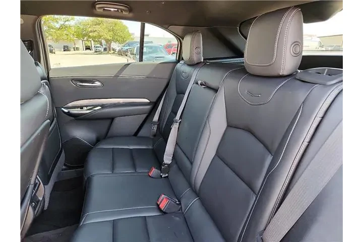 $34995 : Cadillac XT4 2024 Premium Lu image 10