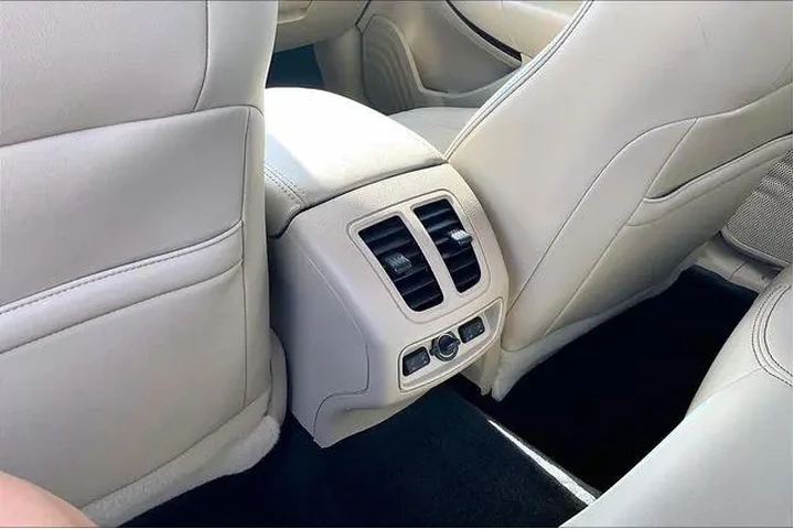 $18500 : Ford Taurus 2017 Limited 4dr image 10