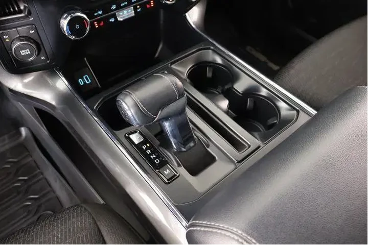 $36688 : Ford F-150 2023 4x4 XLT 4dr image 10