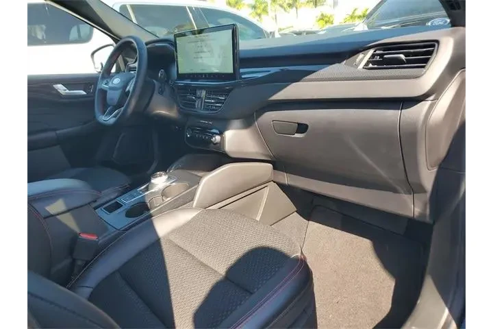 $20590 : Ford Escape 2024 ST-Line 4dr image 10