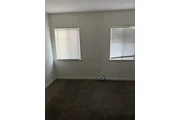 Se renta un cuarto. en Los Angeles