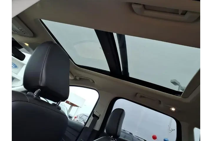 $16988 : Ford Escape 2018 AWD Titaniu image 9