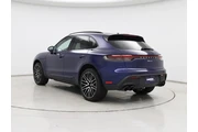 $38998 : Porsche Macan 2022 AWD 4dr S thumbnail