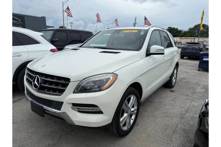 2013 Mercedes-Benz M-Class ML image 3