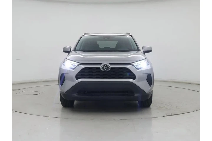 $29998 : Toyota RAV4 2022 AWD XLE 4dr image 5