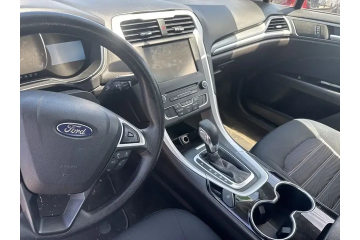 $12469 : Ford Fusion 2016 SE 4dr Seda image 10