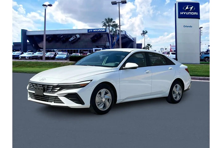 $18701 : Hyundai ELANTRA 2024 SE 4dr image 2