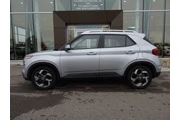 $19225 : Hyundai VENUE 2022 SEL 4dr C thumbnail