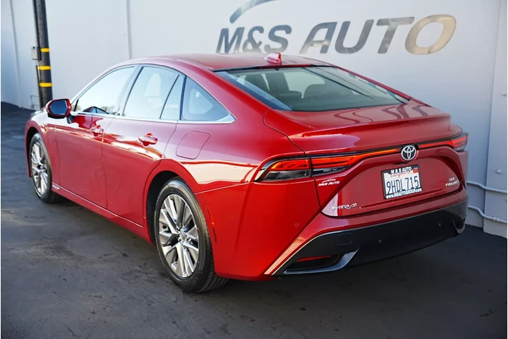 $9067 : 2023 Mirai image 6