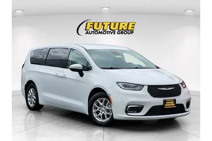 $22988 : Chrysler Pacifica 2023 Touri image 1
