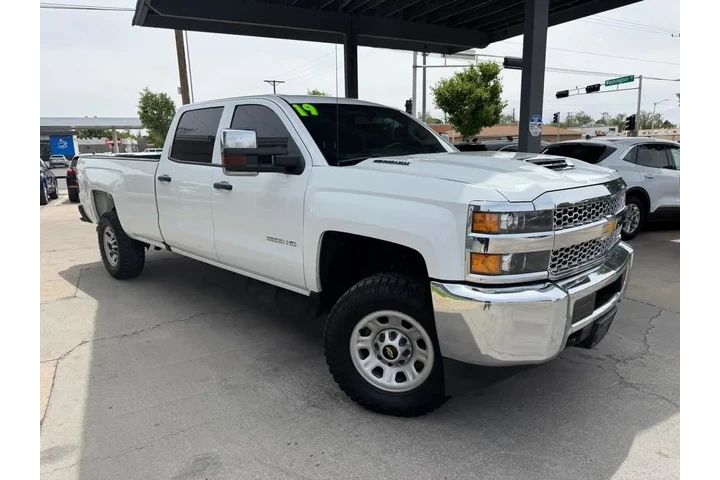 2019 Silverado 3500HD Work Tr image 3