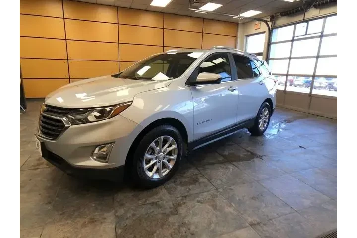 $15818 : Chevrolet Equinox 2021 LT 4d image 3