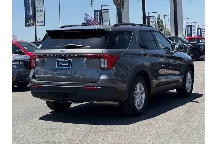 $39988 : Ford Explorer 2026 Active 4d image 8