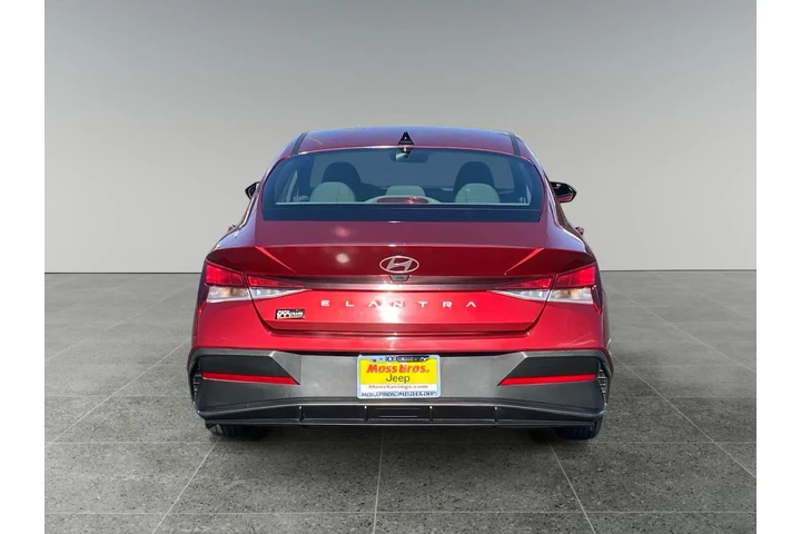 $19900 : Hyundai ELANTRA 2024 SE 4dr image 4