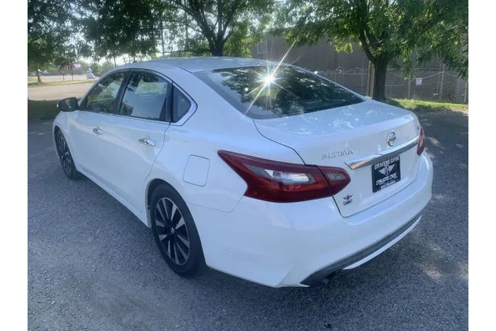 $8995 : 2018 Altima 2.5 SL image 8