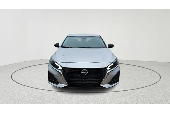 $17891 : Nissan Altima 2024 2.5 SV 4d image 2