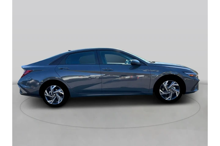 $17420 : Hyundai ELANTRA 2025 SEL Spo image 9