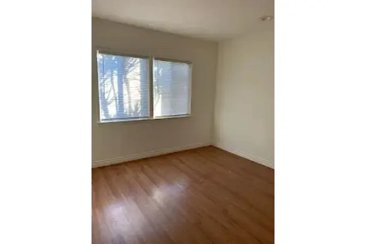 $2300 : RENTO UNIDAD O APARTAMENTO image 7