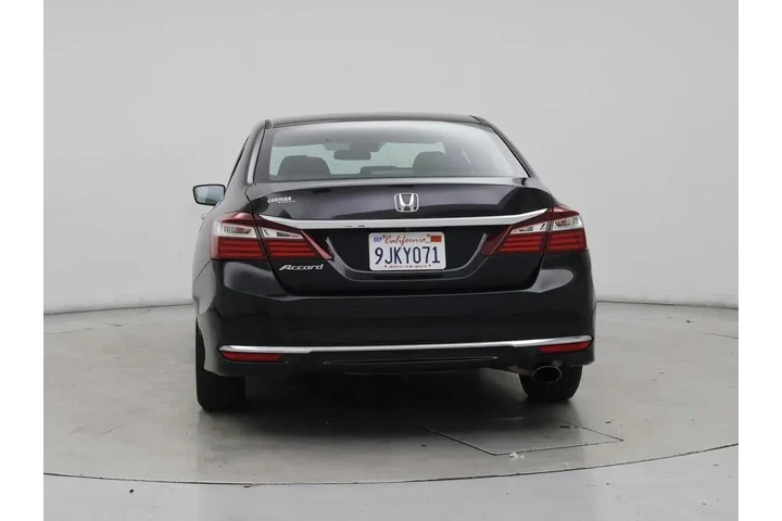 $16998 : Honda Accord 2016 LX 4dr Sed image 6