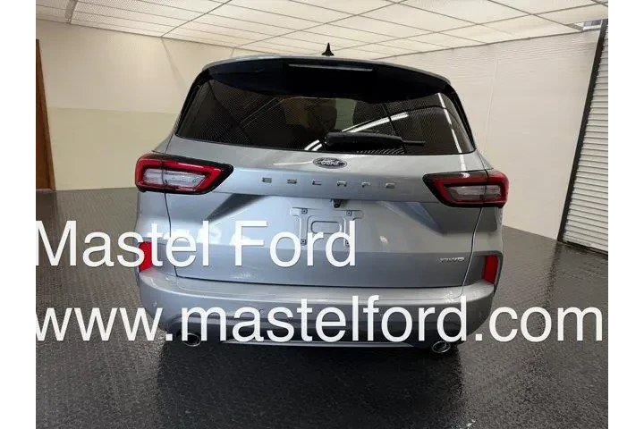 $27729 : Ford Escape 2024 AWD ST-Line image 2