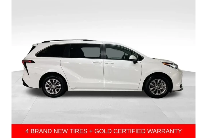 $36988 : Gold Certified2022 Sienna LE image 6