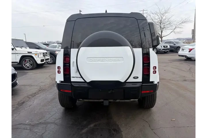 $37995 : 2022 DEFENDER 110 image 8