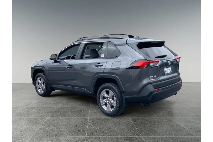 $29505 : Toyota RAV4 2023 XLE 4dr SUV image 3