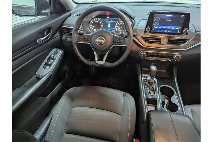 $21997 : Nissan Altima 2024 2.5 SV 4d image 7